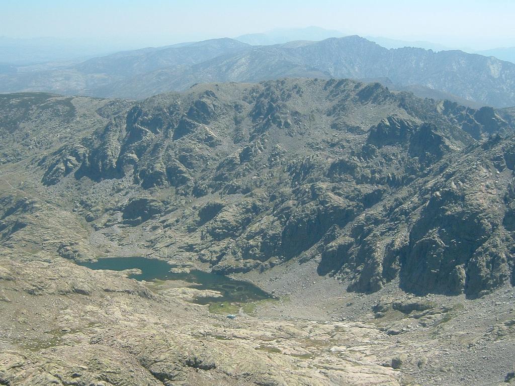 Los Navazuelos Hoyos del Espino Esterno foto